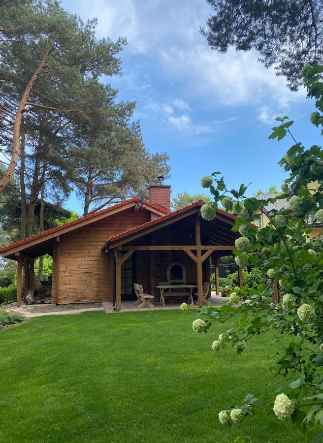 Klimatyczny Domek Z Drewna Nad Morzem Debina  Ngoại thất bức ảnh